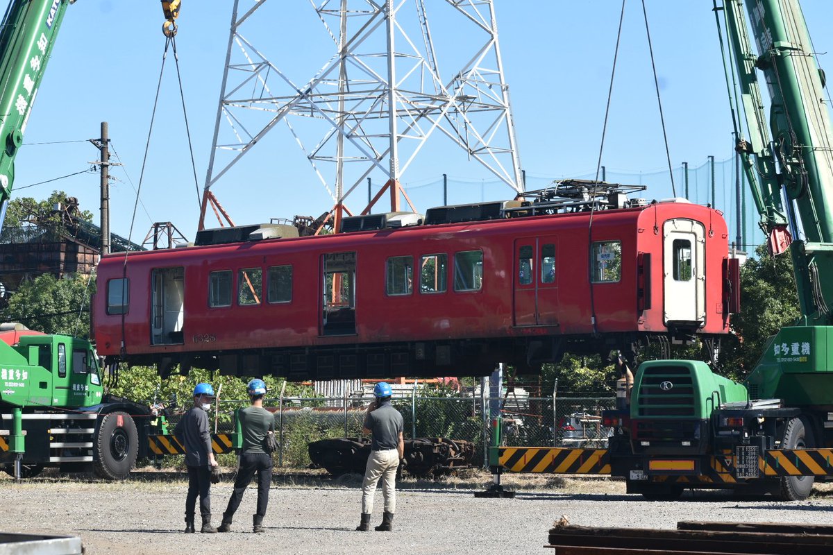 NNbH9VkRJxkmf0m's tweet photo. さようなら名鉄6028F
名電築港.廃車解体
#ありがとう6028F
#6028F https://t.co/fsSrlu067a