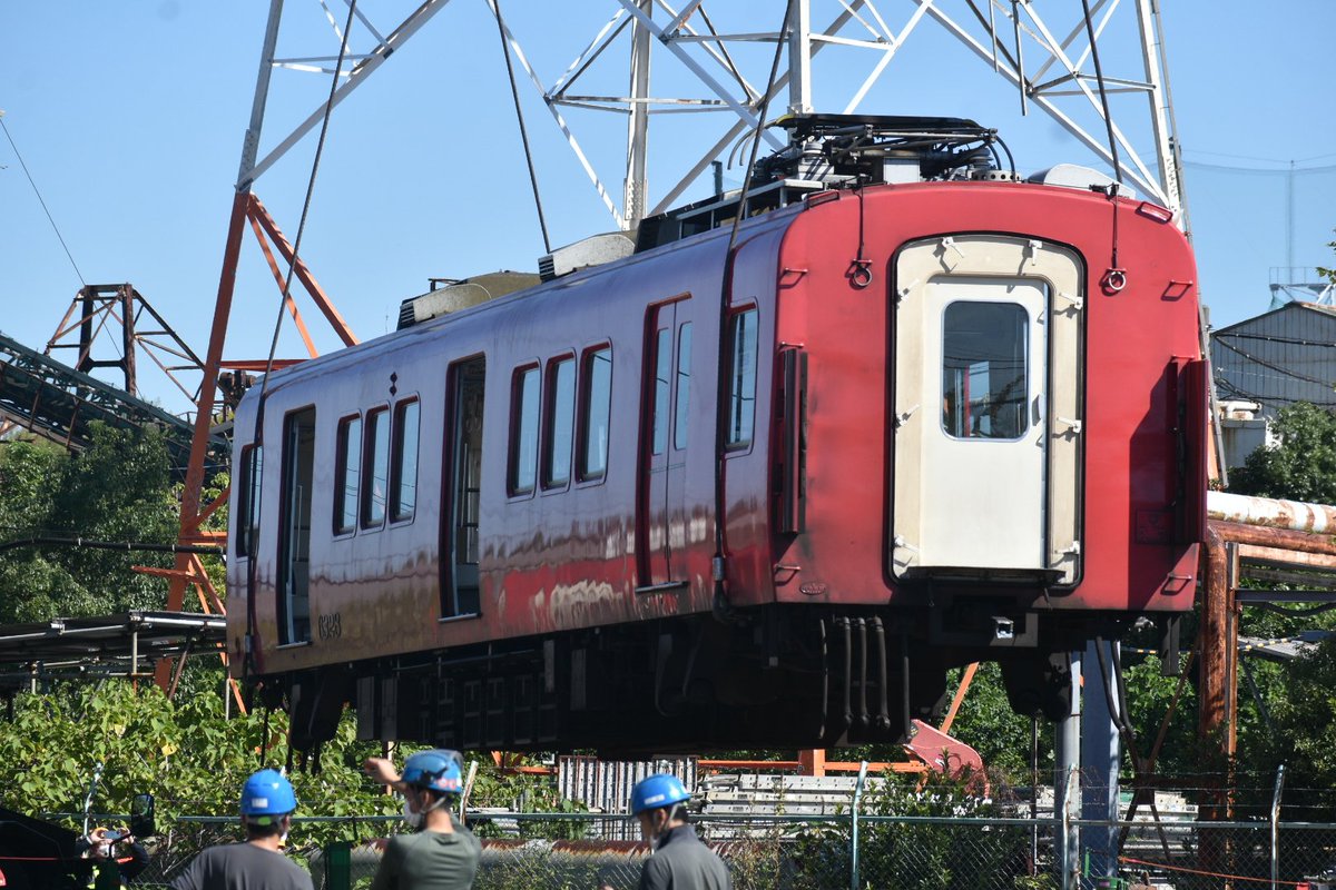 NNbH9VkRJxkmf0m's tweet photo. さようなら名鉄6028F
名電築港.廃車解体
#ありがとう6028F
#6028F https://t.co/fsSrlu067a