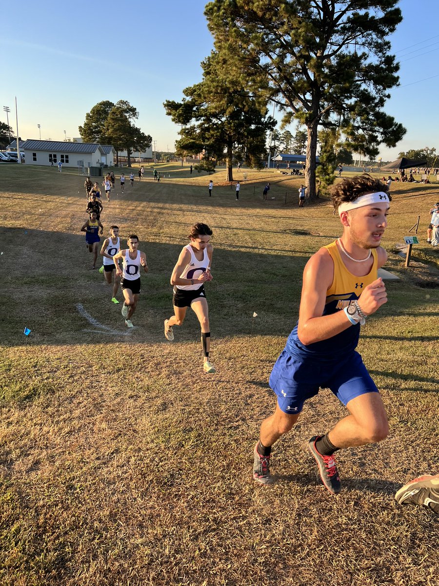 MuleriderSports's tweet photo. 🚨💪🤩 All in an evening’s work for the #RunMXC Men who defend their LDI title by stacking 7️⃣ runners in the top 1️⃣1️⃣ highlighted by Runnin’ Rob Kraus’ back-to-back LDI 👑💥

📊➡️ https://t.co/a1SNKWSOl2
🖥➡️ https://t.co/QPwcFno3WY

#GoMuleriders #LetsRide #Muleriders100 https://t.co/jtSH9bfZvl