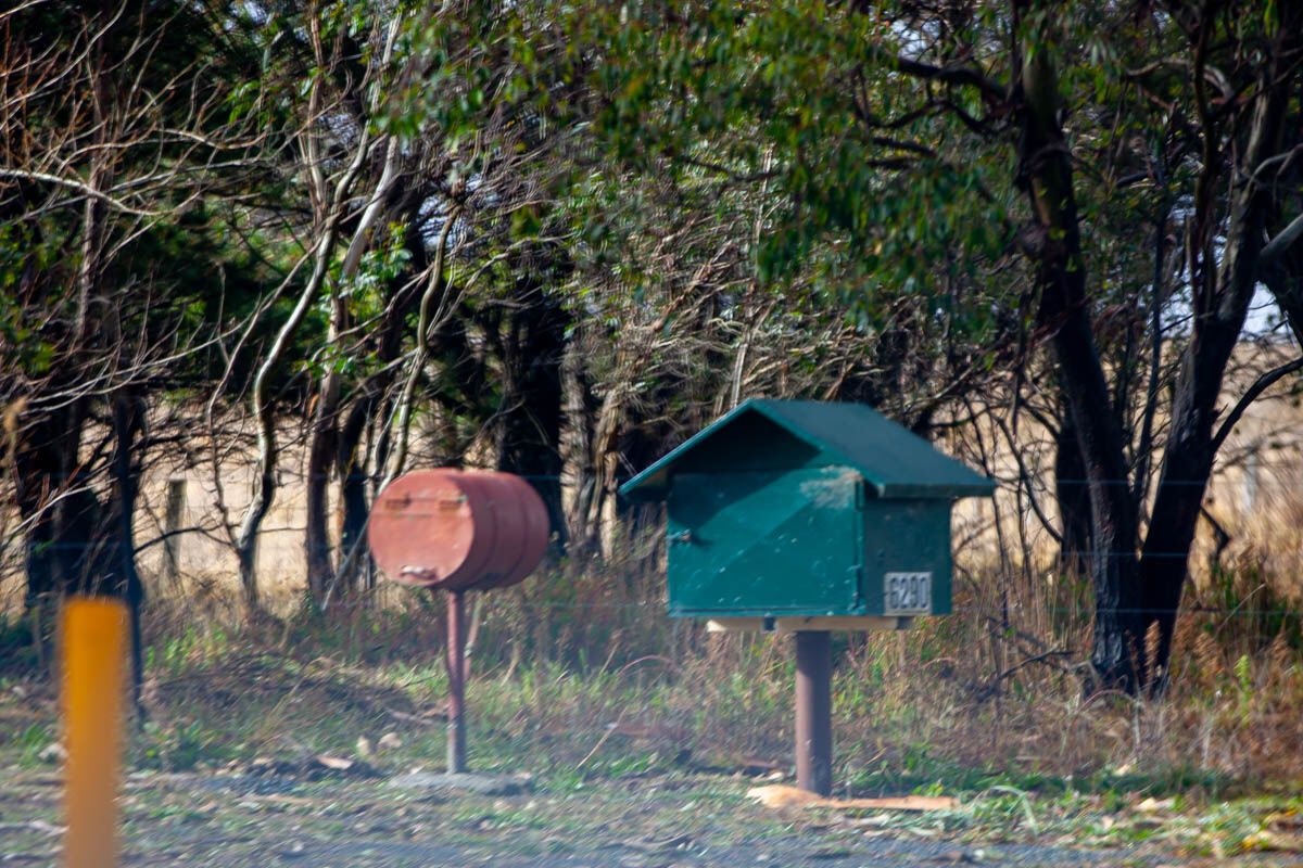 ausletterboxes's tweet photo. Someone gets more mail than their neighbours
#aussieletterboxes #letters #letteboxes #mailbox #youhavemail #post #letterbox #royalmail #postbox #australia https://t.co/mvfQmBMFRv https://t.co/qz3Gee3gDL