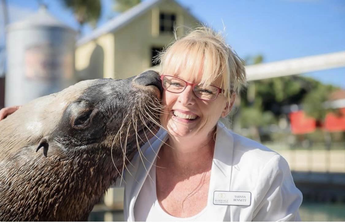 Tarnb66's tweet photo. SEALED with a #kiss!
Pun intended, of course.
This is #meinanutshell;
always ready for a #laugh,
#upforanything you have in mind,
happy to #gowiththeflow
& totally prepared to make
your WEDDING DAY the best.
https://t.co/tmwOHQDxoa
WEDDING CELEBRANT - GOLD COAST & BEYOND https://t.co/Rhpa8qfG4w