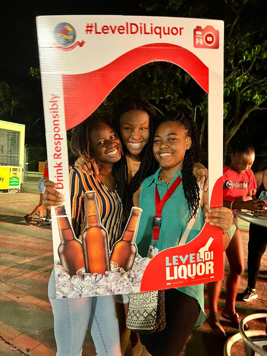 LevelDiLiquor's tweet image. Snapshots from last night&apos;s Flingback Inte!📸
We were happy to see that y&apos;all remembered #leveldiliquor 🍻 
See you next Thursday and remember to #drinkresponsibly 🤝🏽

#leveldiliquor
#IntegrationSeries2022
#FlingBack2022