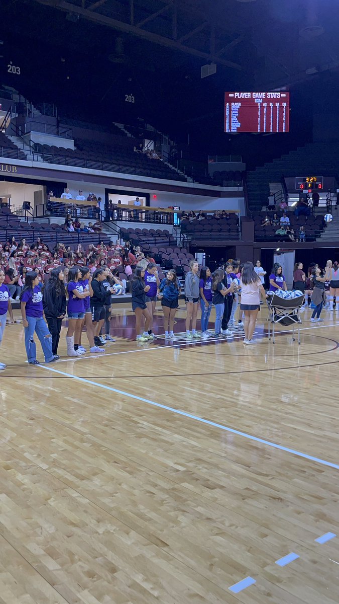CoachOwenGMS's tweet photo. Thank you @TexasStateVball for hosting us! @GoodnightSMCISD Volleyball had a blast at the game. Y’all were so kind to stick around for autographs.  Congrats on the W! https://t.co/0wdXIIv1zj