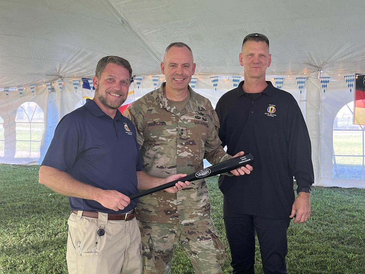 johnklinearmy's tweet image. Recognizing teammates for excellence is the best part of command.  Meet BJ Hennessy, SGS for CIMT and friend to all who know him.  He is this month’s ‘Designated Hitter’. ⁦@USACIMT⁩ ⁦@CSM_CIMT⁩ ⁦@TRADOC⁩ ⁦@TradocDCG⁩ ⁦@TradocCG⁩
