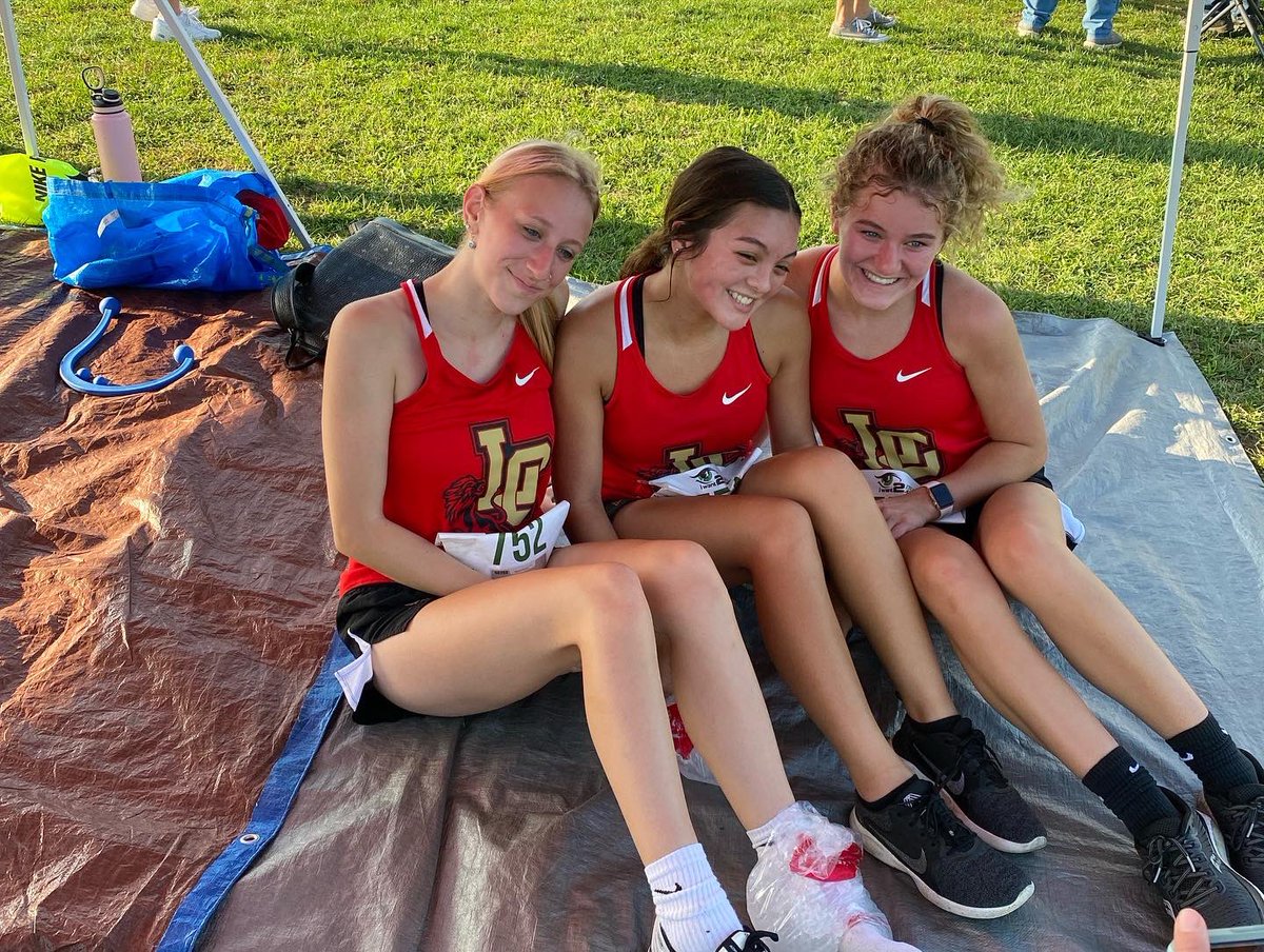 LionsAthletics's tweet photo. Good luck to Abby, Ella, Addy and Noah at XC Regional and good luck to #LCSVBALL in semis of Sectional! https://t.co/YRHF7eLZcv