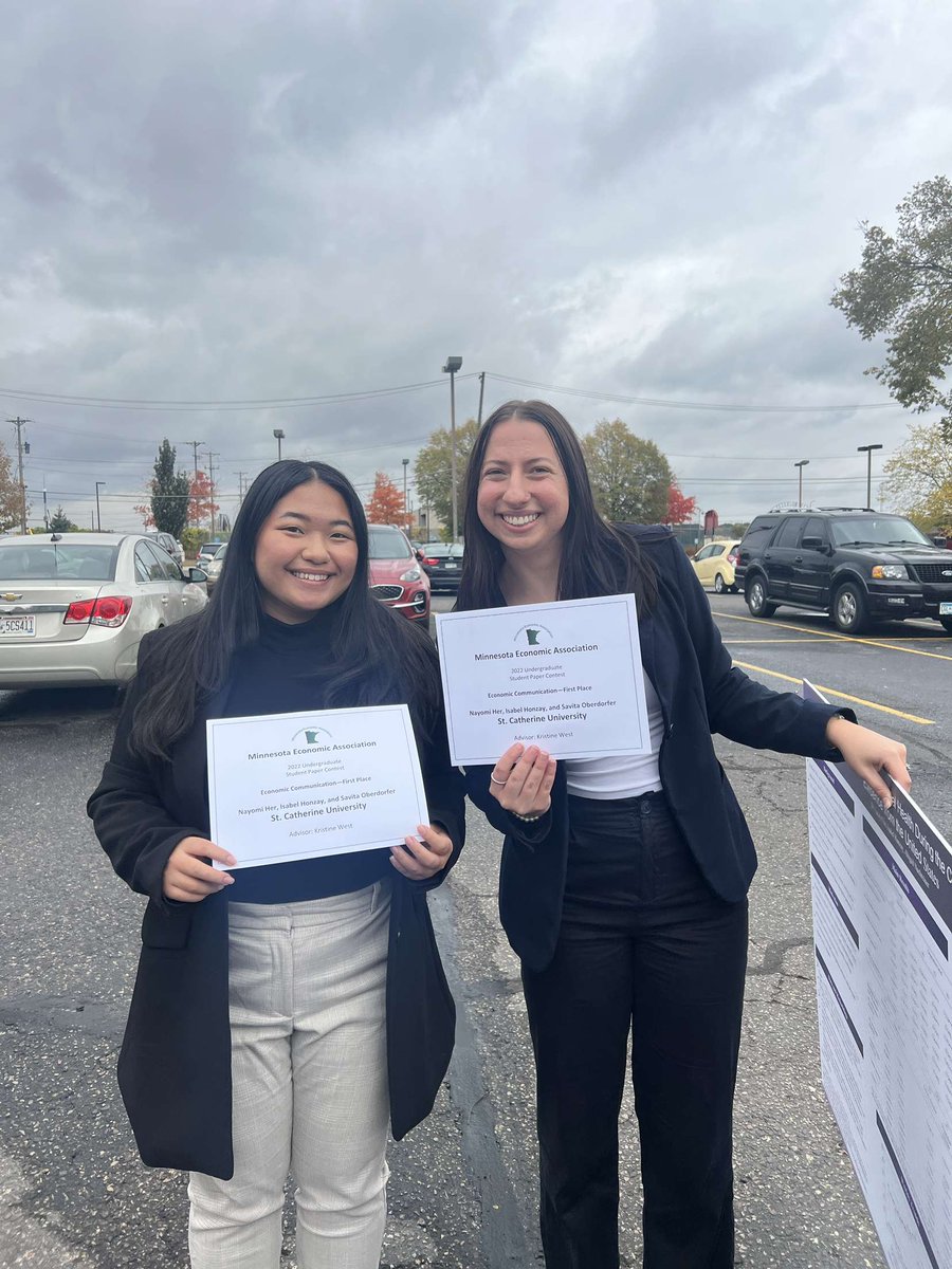 Isabel Honzay tweet media