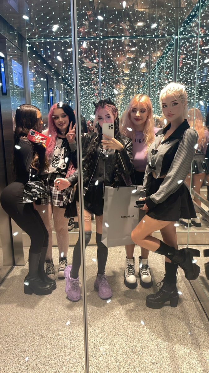 Alyri on Twitter: RT @Alyri_tv: Gloomyvador