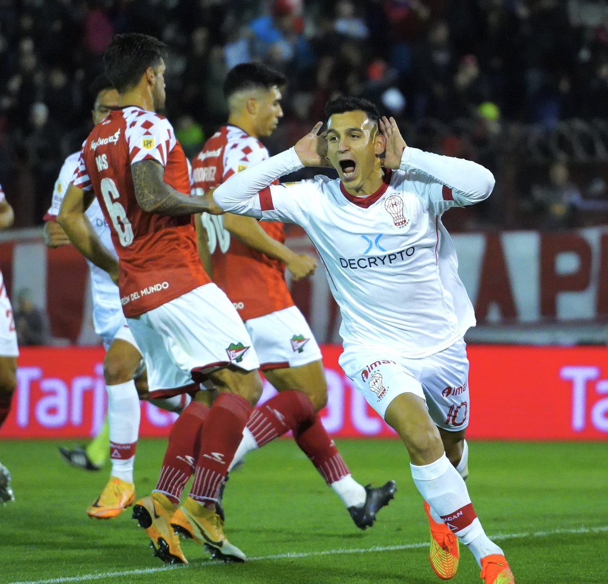 PhotoMarioQ's tweet photo. Ganó el Globo derrotó 3 a 0 a #EstudiantesLP dos goles de @FrancoCris16 @CAHuracan https://t.co/9kbCriNMF1