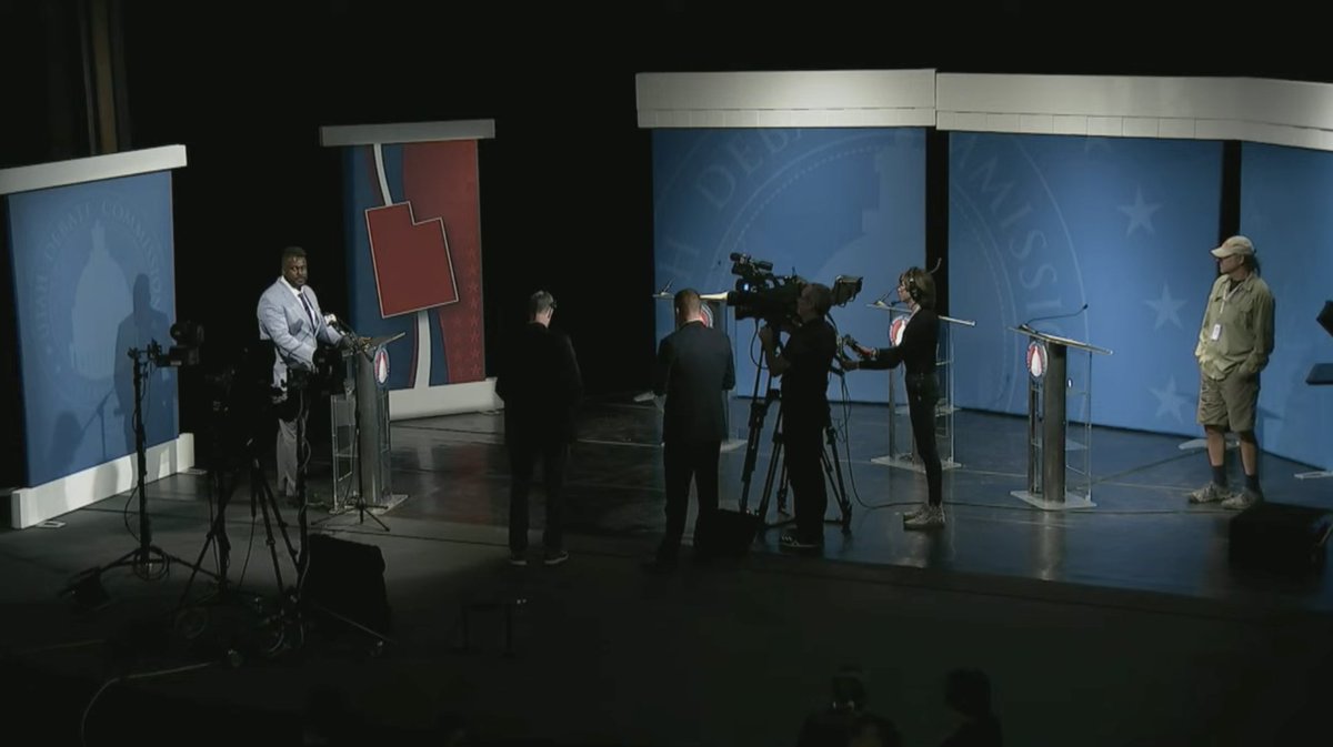 The 2nd Congressional District Debate has ended and Nick Mitchell is taking questions from the media. #utdebates #utpol You can watch this here: utahdebatecommission.org/live-feed/