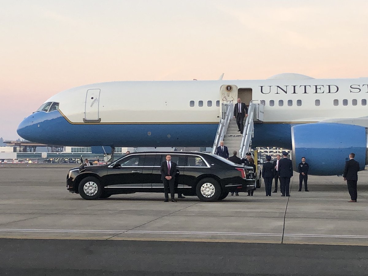 AlmaJMcCarty's tweet photo. President Joe Biden is now in Portland. @KGWNews @POTUS https://t.co/gsCK9xsGYs