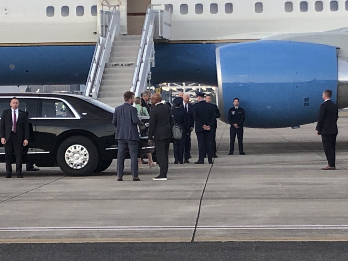 AlmaJMcCarty's tweet photo. President Joe Biden is now in Portland. @KGWNews @POTUS https://t.co/gsCK9xsGYs