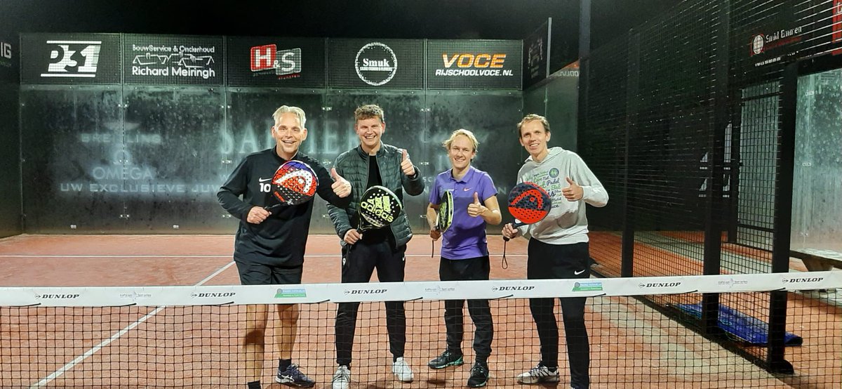 Ronald_Meilink's tweet photo. Vanavond kampioen geworden met t topteam #hardenberg 1 #bam # int gezellugh #Dalen op naar 3e klasse 👊@TCHardenberg https://t.co/Ua6k7OK2zD
