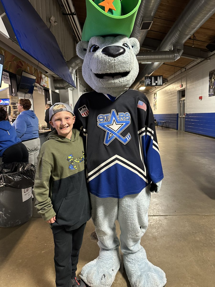 Tonight has been crazy!!!!!!! <a href="/LincolnStars/">Lincoln Stars</a>