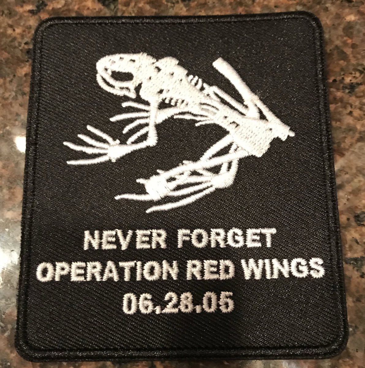 FaceKevlar's tweet photo. I was fortunate enough to be given this patch by someone who loved this #MedalofHonor Winner on a night i needed strength. I will and noone else should ever forget what real sacrifice is. When we think life is tough, we have to step back and look again. #operationRedWing https://t.co/vx3dnPEcNB
