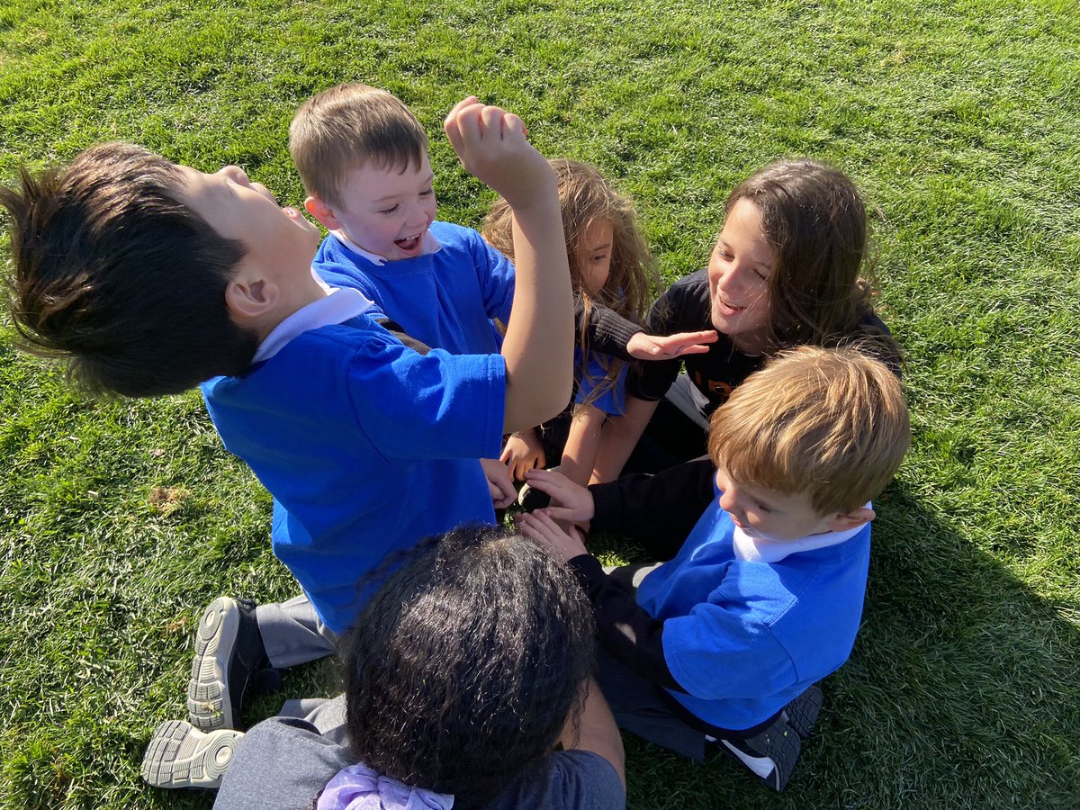 lisakdumont's tweet photo. Grade 6 @Ridley_College House Team Captains organized a soccer skills and scrimmage House Team event for students JK-Grade 6 after school today! #RidleyLS #RidleyPYP #PhysicalLiteracy #TigerSpirit @RidleyAthletics https://t.co/bSqySPhyzM