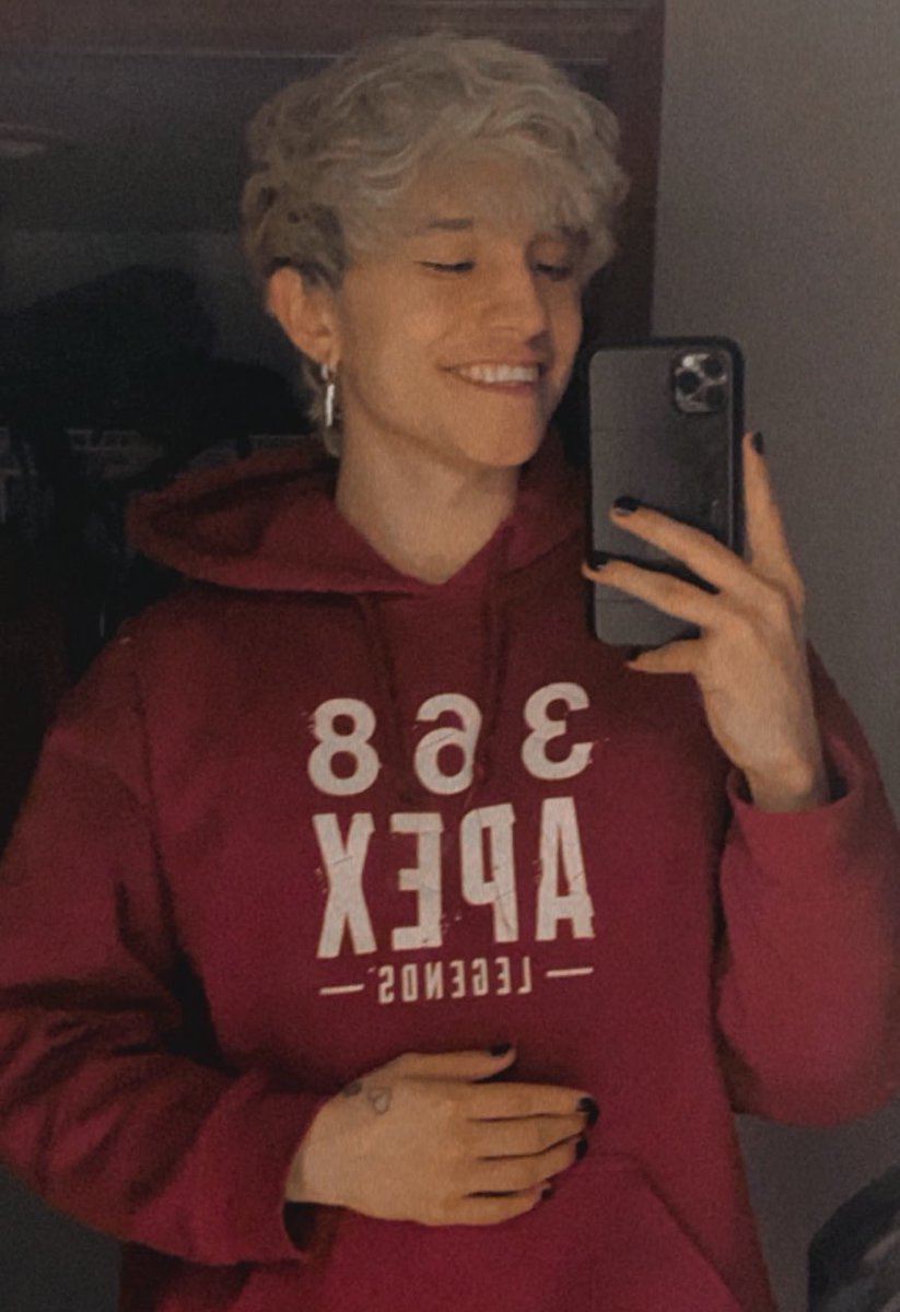 DIEGO on Twitter "i got my nails done for the first time ever )"