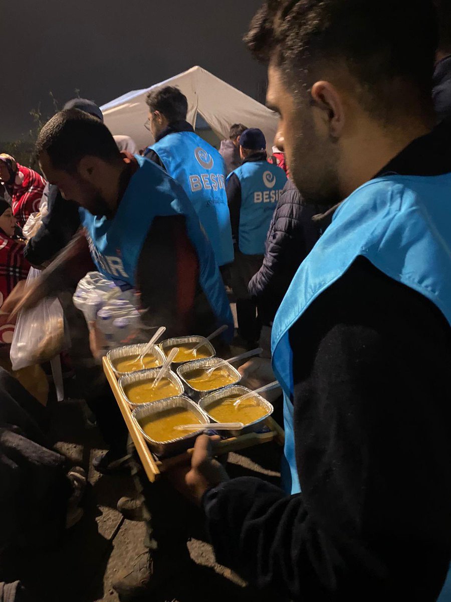 FatihSariyarTR's tweet photo. Bartın’ımızın Amasra ilçesinde meydana gelen maden patlamasında hayatını kaybeden kardeşlerimize Allah’tan rahmet, yakınlarına sabır niyaz ediyorum. Yaralanan işçilerimize de acil şifalar diliyorum.

Beşir Derneği Ekipleri ilk andan itibaren olay sahasına intikal ederek AFAD + https://t.co/56jVle86XM