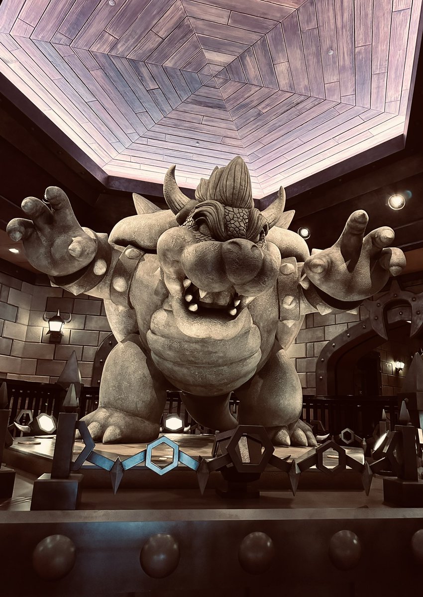 jyeotoole's tweet photo. Visited Bowser's Castle, surprisingly he was a fantastic host. #Japan #UniversalStudios
#UniversalStudiosJapan #Nintendo #SuperNintendoLand
#SuperMario #Bowser #ユニバーサル #ユニバーサルスタジオジャパン #日本 #大阪 https://t.co/s2TKMT1y58