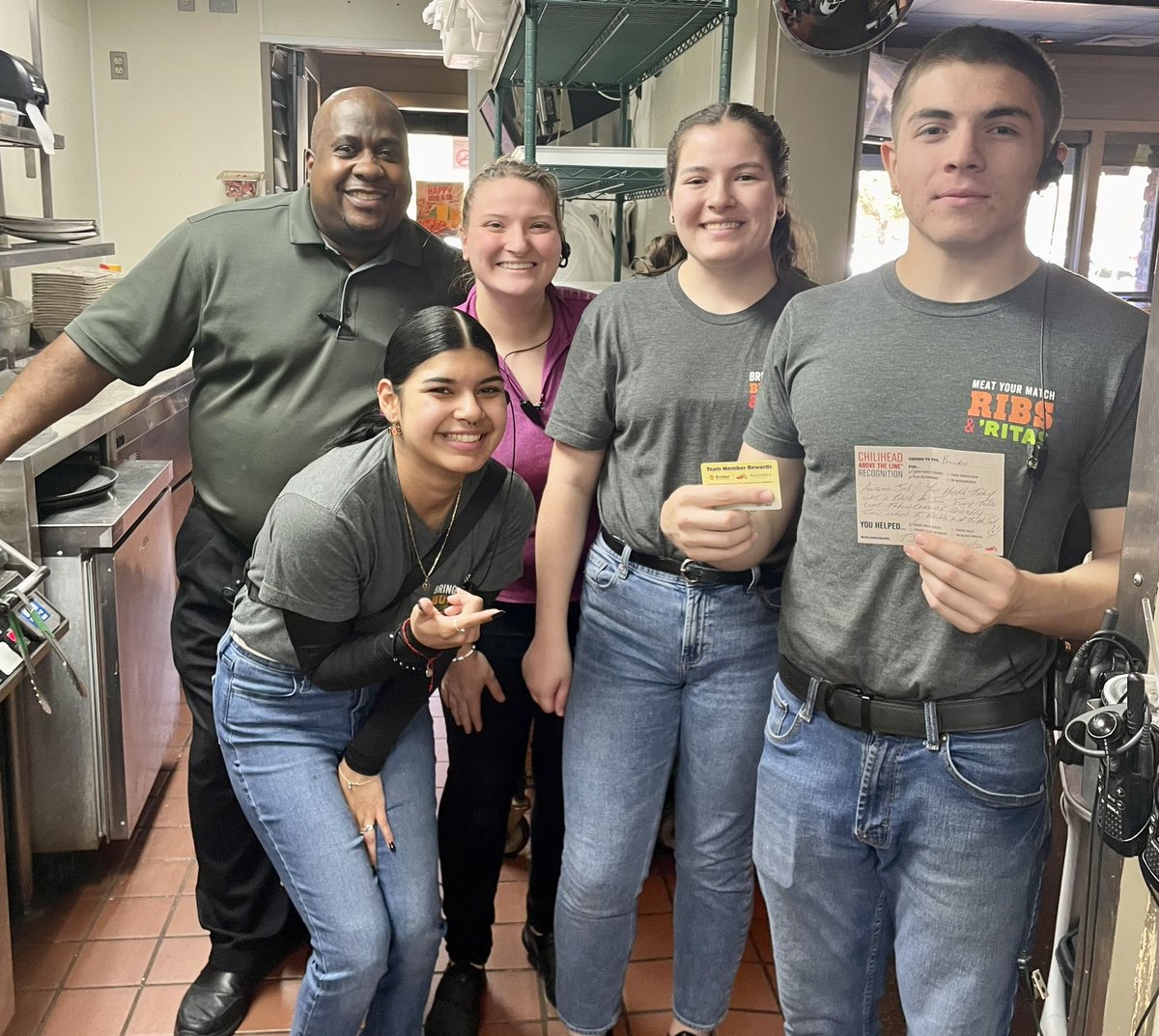 wherry_lisa's tweet photo. Tj recognized Braeden for owning his section and making great guest connections! #EngagedTeammembers #PlayingRestaurant Also Braeden is 90 days is!!! #ChilisJustinRoad @JemmaSage2 https://t.co/yrpUYaHmx7