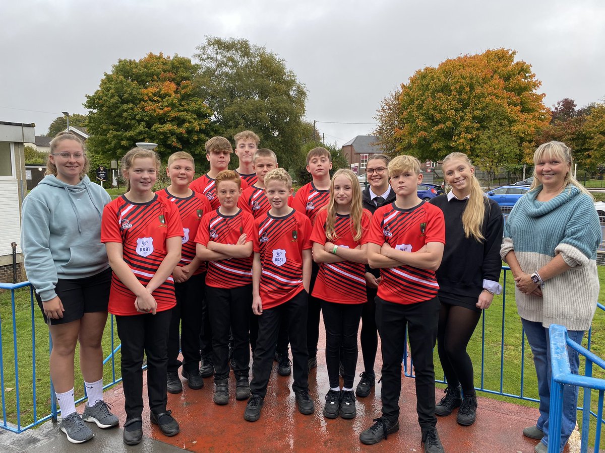YsgolLlanhari's tweet photo. The school council have been working with #RR81 charity on designing a new kit for representative matches. We are so grateful to RR81’s generosity once again and to Mrs Rubery for visiting us yesterday to present us with the kit. Looking forward to the next matches now @YCSports https://t.co/yTh8X178Oh