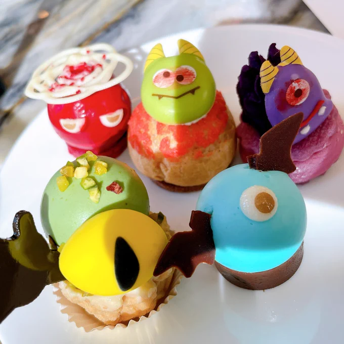 ハロウィンのアフタヌーンティー行ってきた! かわいい!ARでモンスター出てくるの楽しい 