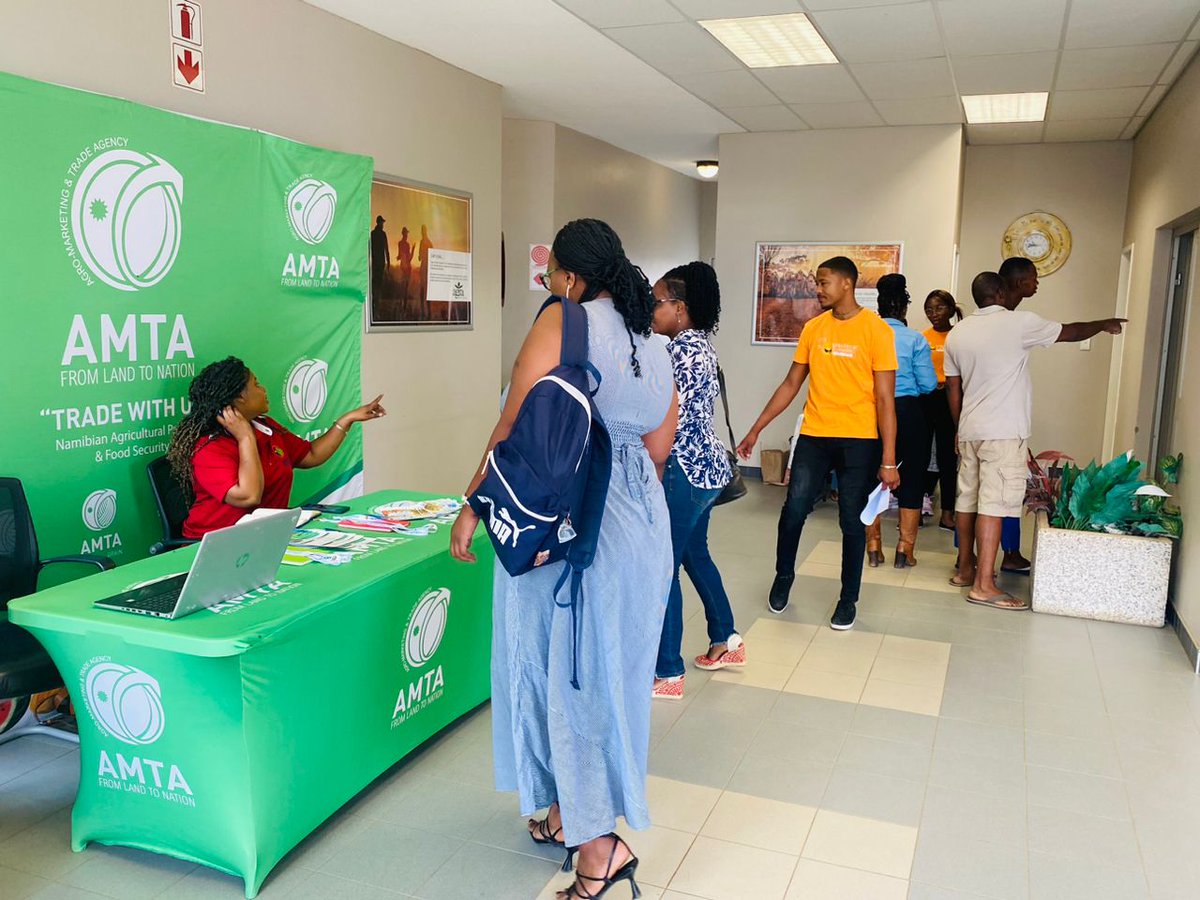 agro_agency's tweet photo. #FromLandtoNation
#GoldenFresh
Weekends are no barrier to service delivery. Find us at the Strategic Fariming Seminar for face-to-face engagement and get to know more about AMTA! https://t.co/vLONJHRWCE