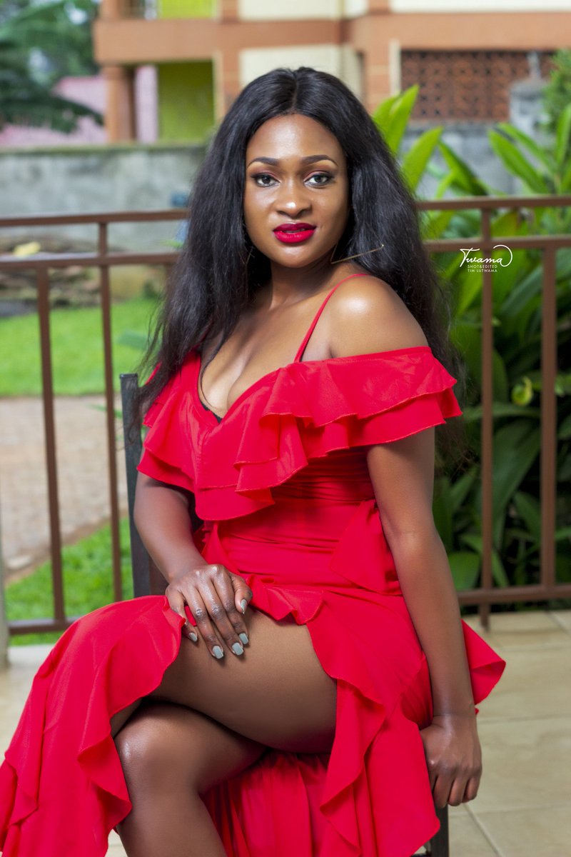 TwamaCreatives's tweet photo. LADY IN RED ❤❤❤❤🎶🎵🎶🎵🎶

#TwamaCreatives    #outdoorphotography  
+256 705433908 https://t.co/jumoMjrMBS