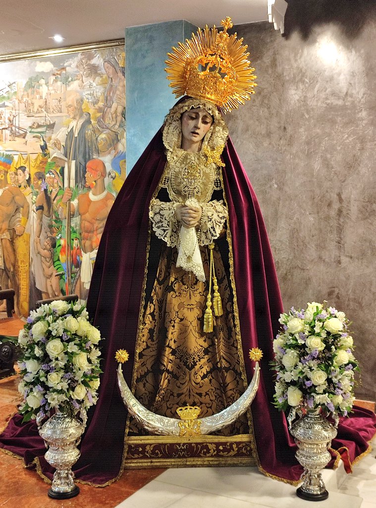 hpasionymuerte's tweet photo. Ntra. Sra. del Desconsuelo y Visitación vuelve a presidir su altar en la Parroquia junto al Stmo. Cristo de Pasión y Muerte, tras el Rosario vespertino en la noche de ayer.

#HermandadPasiónyMuerte https://t.co/fZgfWUjGcm