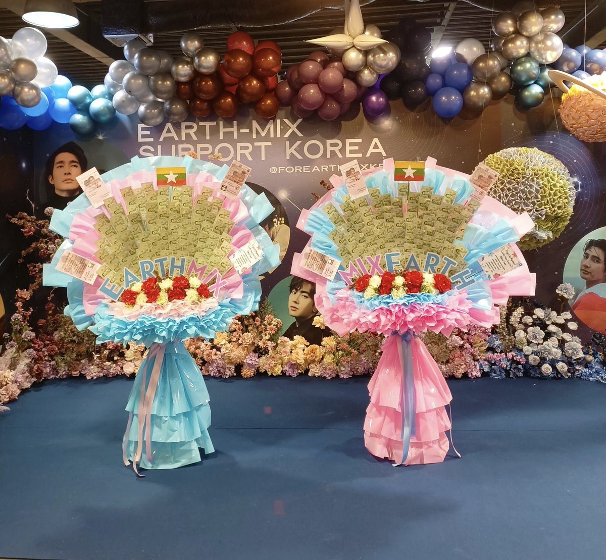PunnadaF's tweet photo. Delivery successfully ka 💐

Special thank to EarthMix’s fan for choosing us to make wonderful bouquets for your love ka 💕

 #FFFCampingConcert #EarthMix #mixxiw #earthpirapat https://t.co/DQQlDUfakg