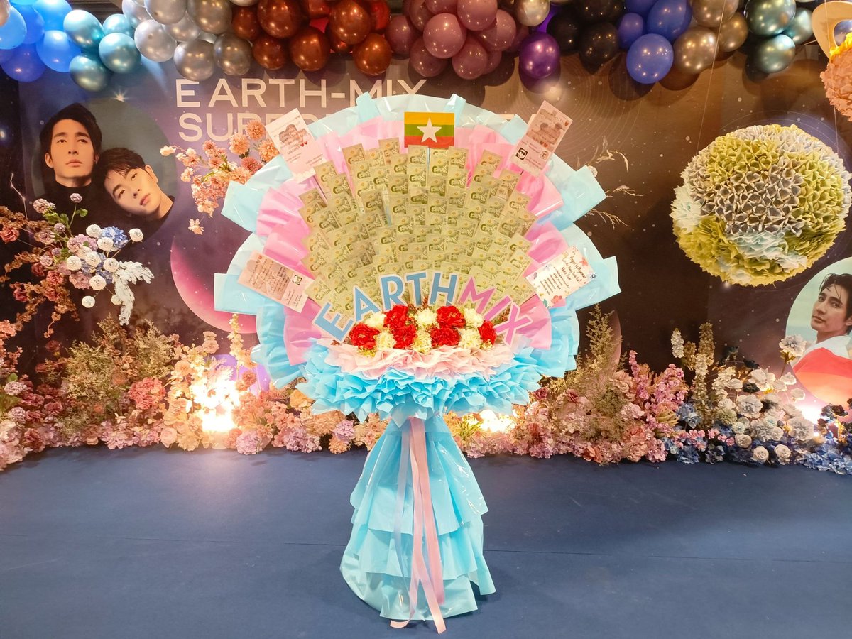 Delivery successfully ka 💐

Special thank to EarthMix’s fan for choosing us to make wonderful bouquets for your love ka 💕

 #FFFCampingConcert #EarthMix #mixxiw #earthpirapat