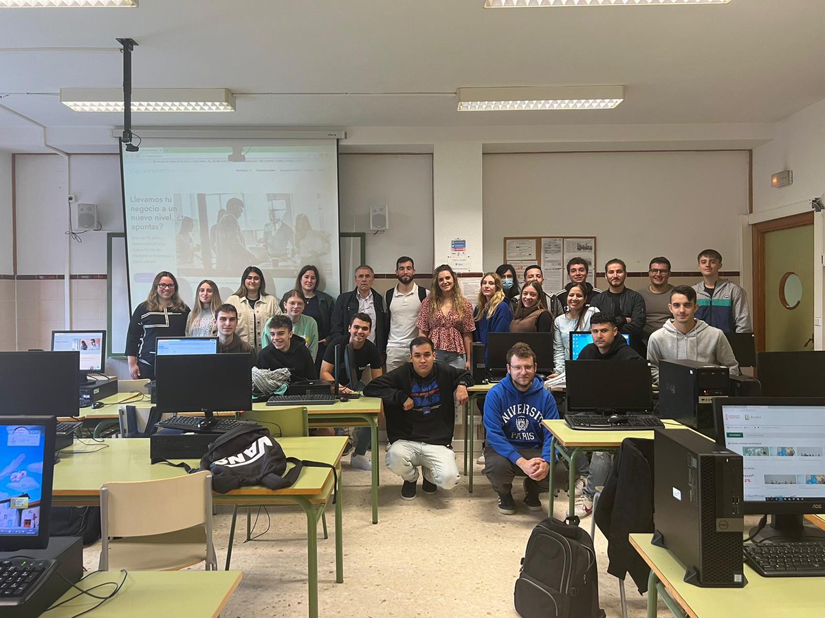 FPadmIbarsDénia tweet media