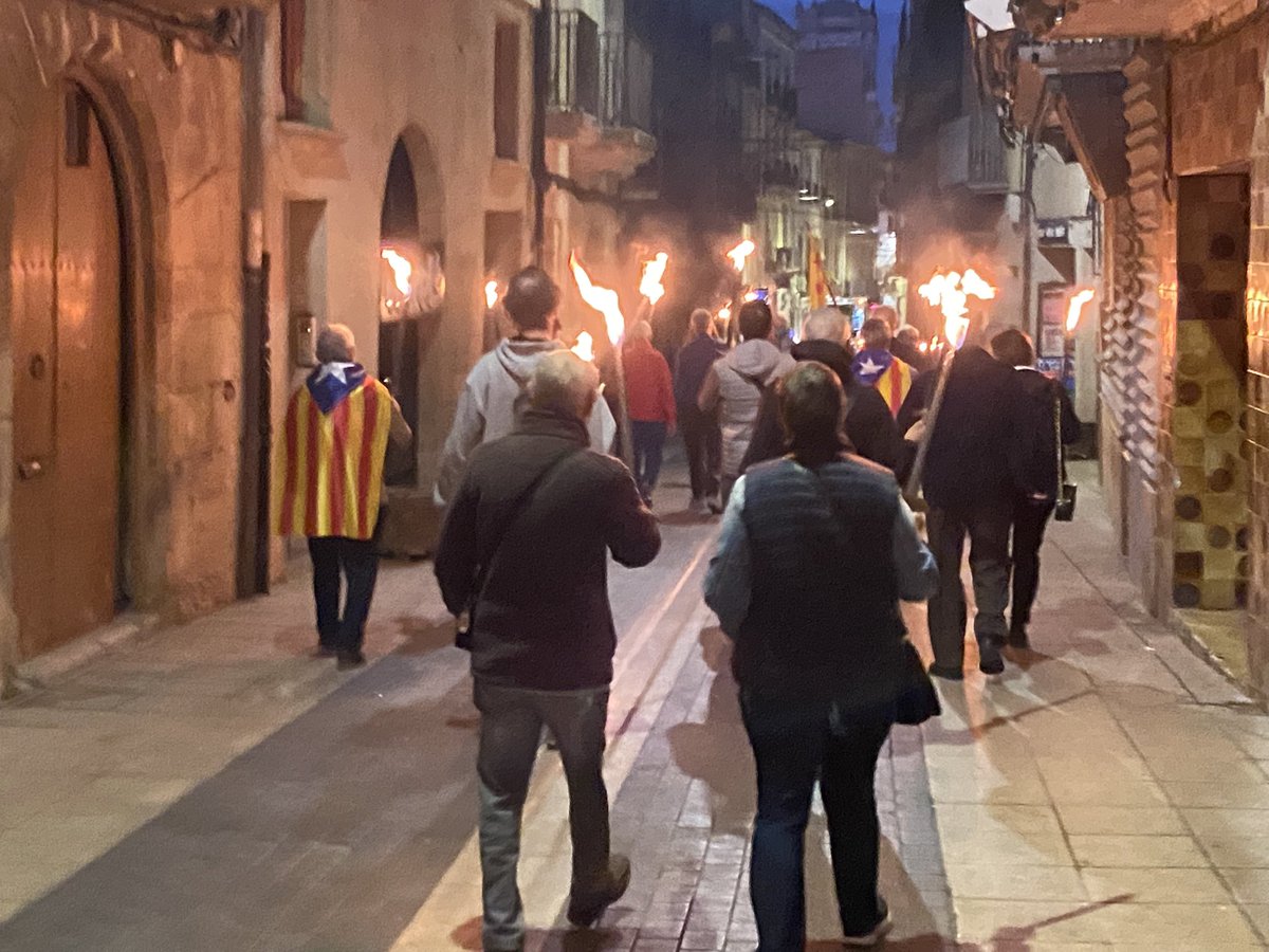 ANCtarrega's tweet photo. Com sempre, #ANCTàrregaPerLaIndependència commemorem la data de l’assesinat del MHP #LluisCompanys President de #Catalunya llavors ja a l’exili.
15/10/1940
15/10/2022 
82 anys d’un crim d’Estat.
#MarxadeTorxes 
#ComissióLluisCompanysTàrrega 
#TornemhiPerVèncer 
#Independència https://t.co/kkgzPOYwwC