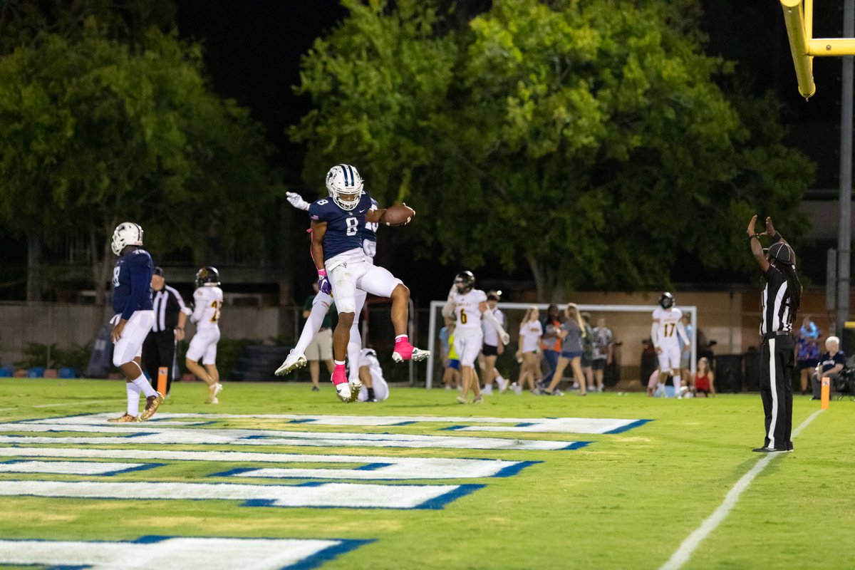 SBS_Houston's tweet photo. Congratulations to Eagle football on their decisive 28-7 victory over Fort Bend Christian Academy! #SBSmoments #ThinkLiveLead https://t.co/4uA4eacN4J