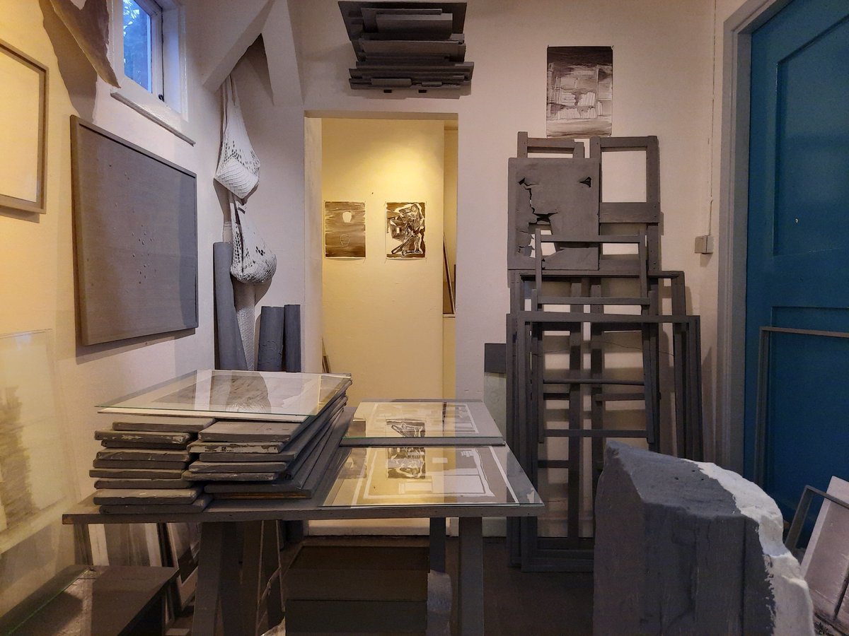 Opening expositie 'LEEG' van Raoul Chailloux zaterdag 15 oktober om 16.00 uur op Cruquiusweg 11 Amsterdam. museumperronoost.nl
#Amsterdam #kunst #galerie #erfgoed