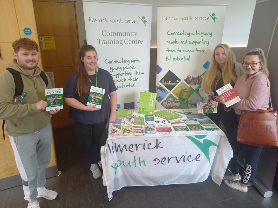 limerickyouth's tweet photo. Youth Conference with @comhairlelimk #Halloween camps, learners present funds to @MilfordLmkCC youth clubs reopen, #YouthWave with @ywirl & more in #Infolink #limyouth #lys #ctc @LimClareETB @iacto5 - https://t.co/wPbLzDvf3w https://t.co/6bpYbAPByG