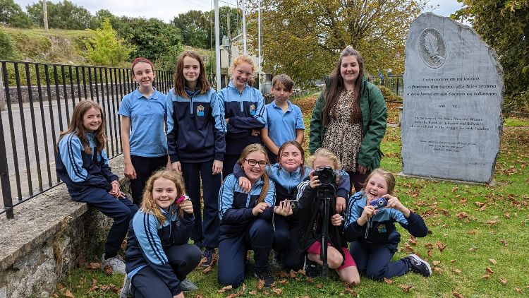 limerickyouth's tweet photo. Youth Conference with @comhairlelimk #Halloween camps, learners present funds to @MilfordLmkCC youth clubs reopen, #YouthWave with @ywirl & more in #Infolink #limyouth #lys #ctc @LimClareETB @iacto5 - https://t.co/wPbLzDvf3w https://t.co/6bpYbAPByG