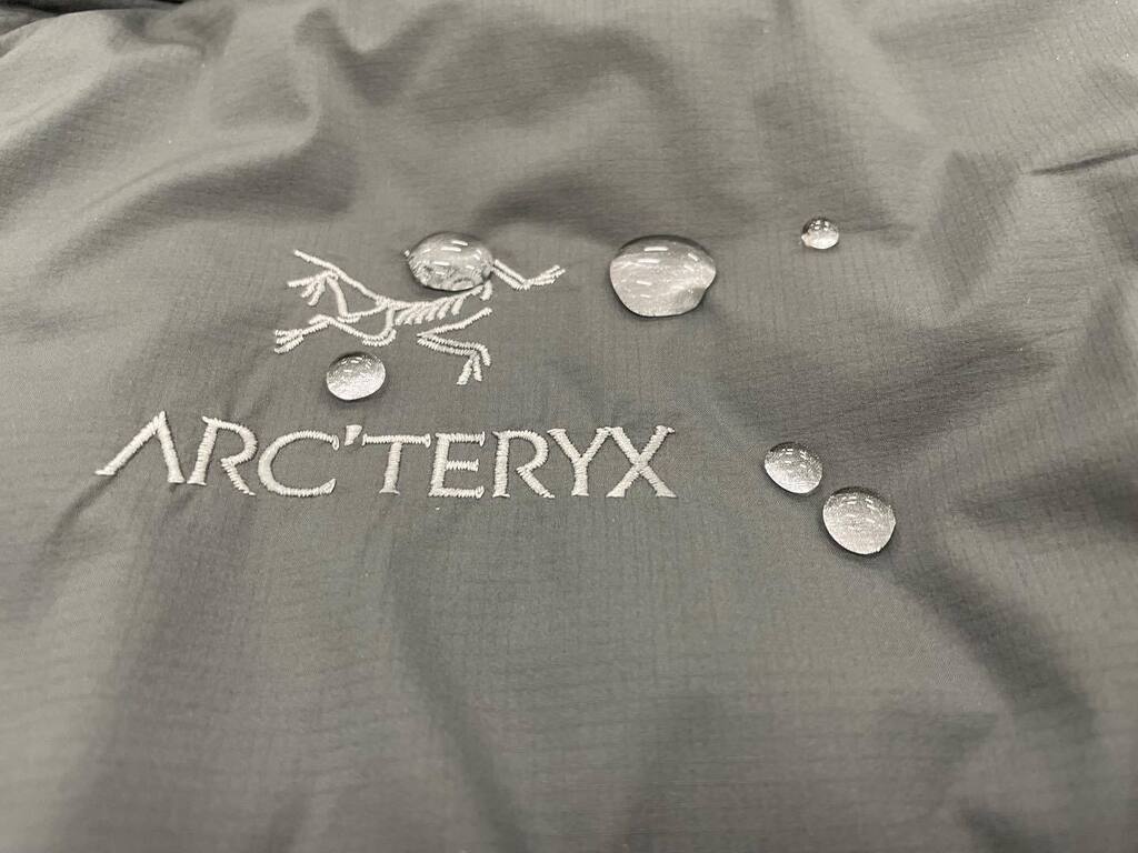 403_net's tweet photo. #arcteryx #アークテリクス #atomlt
匠撥水致しました❗️
機能性向上💪
是非ご利用くださいませ😎 https://t.co/RGUpS6BUWq