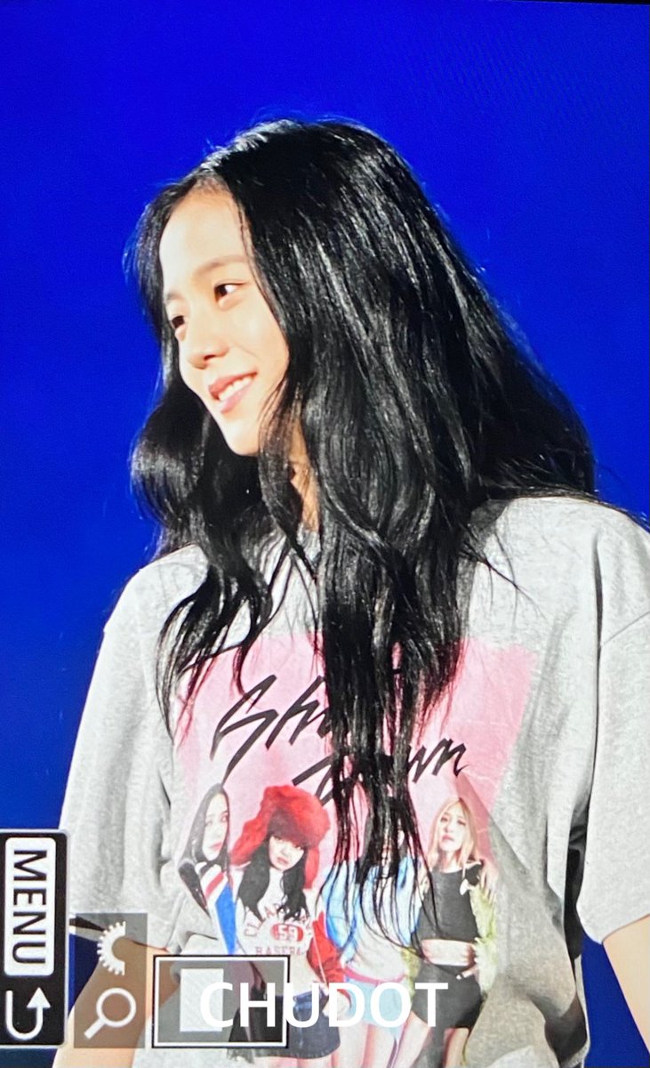 chudot_js's tweet photo. 221015 블랙핑크 사운드체크
#BLACKPINK  #블랙핑크         
#JISOO #지수 https://t.co/rAOMMs0IFi