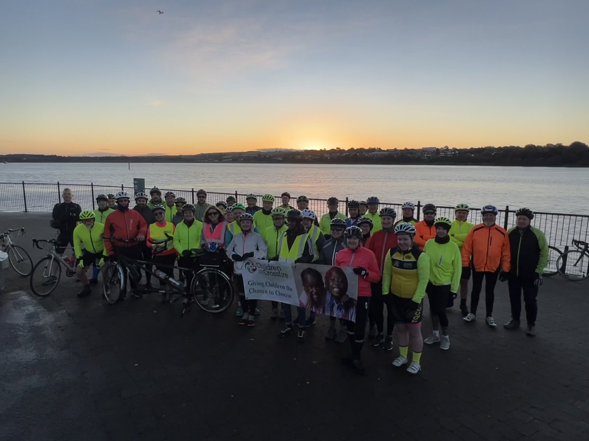 ChildreninXfire's tweet photo. An early start for everyone taking part in the #SunriseCycle ๐
26 miles for 26 years ๐ดโโ๏ธ
Good luck everyone ๐ช
@richardcic https://t.co/1fdN3SnrmL