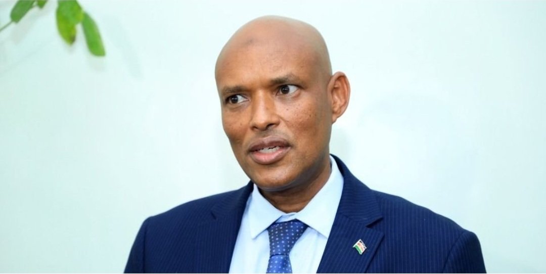 CTP_Kenya's tweet photo. #PresidentWilliamRuto appoints #AminMohamedIbrahim as #DCI Director.
Amin who is outgoing Head of Internal Affairs Unit at @NPSOfficial_KE takes over from #GeorgeKinoti who moved to PSC for redeployment.
He previously served as Head of Investigations at @DCI_Kenya.
@NCTC_Kenya https://t.co/dicYJqeW5u