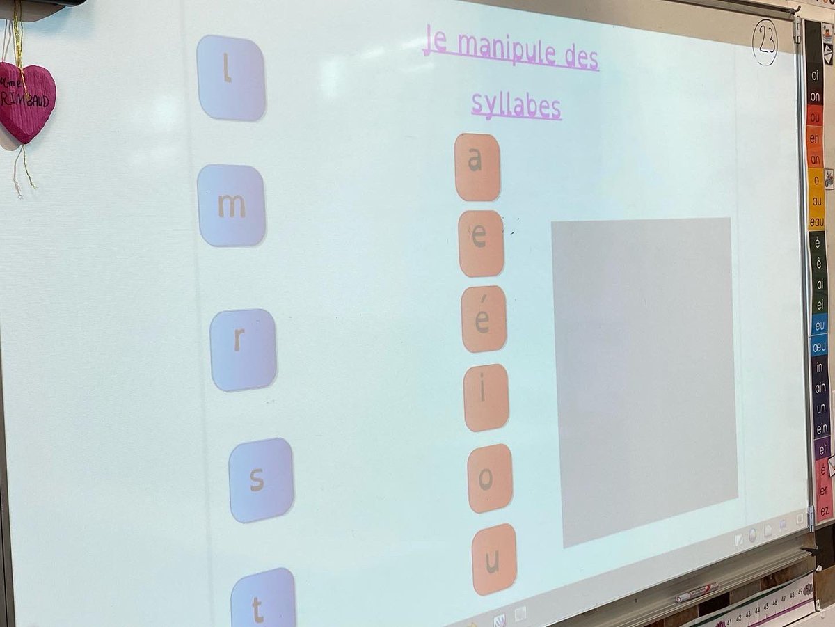 classedeDefine's tweet photo. Un travail que mes élèves aiment beaucoup et qui permet de comprendre l’assemblage des sons.
Je l’ai découvert dans la méthode #Pilotiscp de @grassetdelphine . 🙏
#teamcp #apprentissagedelalecture https://t.co/CBfcPLSXjt