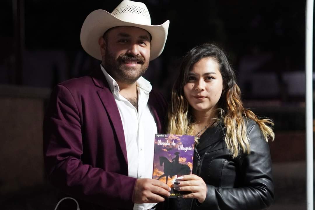 LuisECadenaG's tweet photo. Muy interesante la presentación del libro "#LeyendasDeNopalaDeVillagrán", desarrollado por nuestro amigo el escritor Alejandro Calvo, en el marco de la "1er Feria del Libro", misma que tiene lugar en esta #CapitalCultural.
Mañana a las 3pm se repite la presentación. https://t.co/hp35Wci6Ew