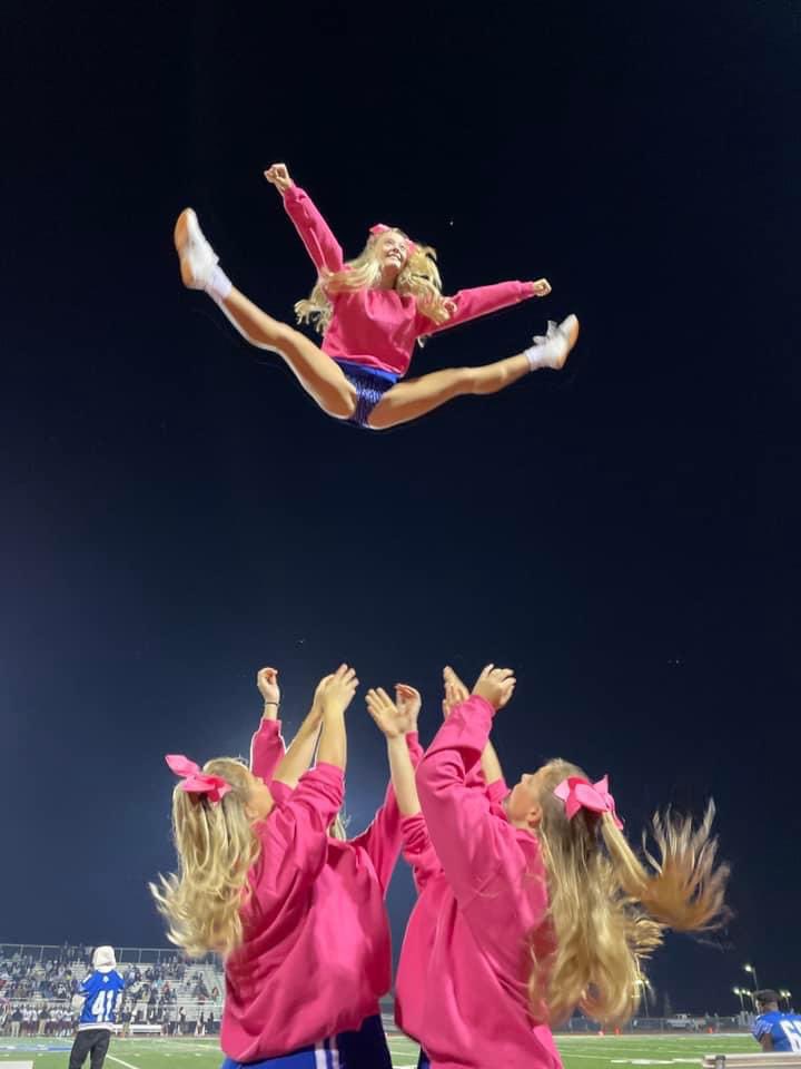 The LGHS cheerleaders are AMAZING! <a href="/karlygrace5/">karly grace</a> <a href="/AbigailStracen1/">Abigail Stracener</a> <a href="/lgcheercats/">LGHS CHEERLEADING</a>