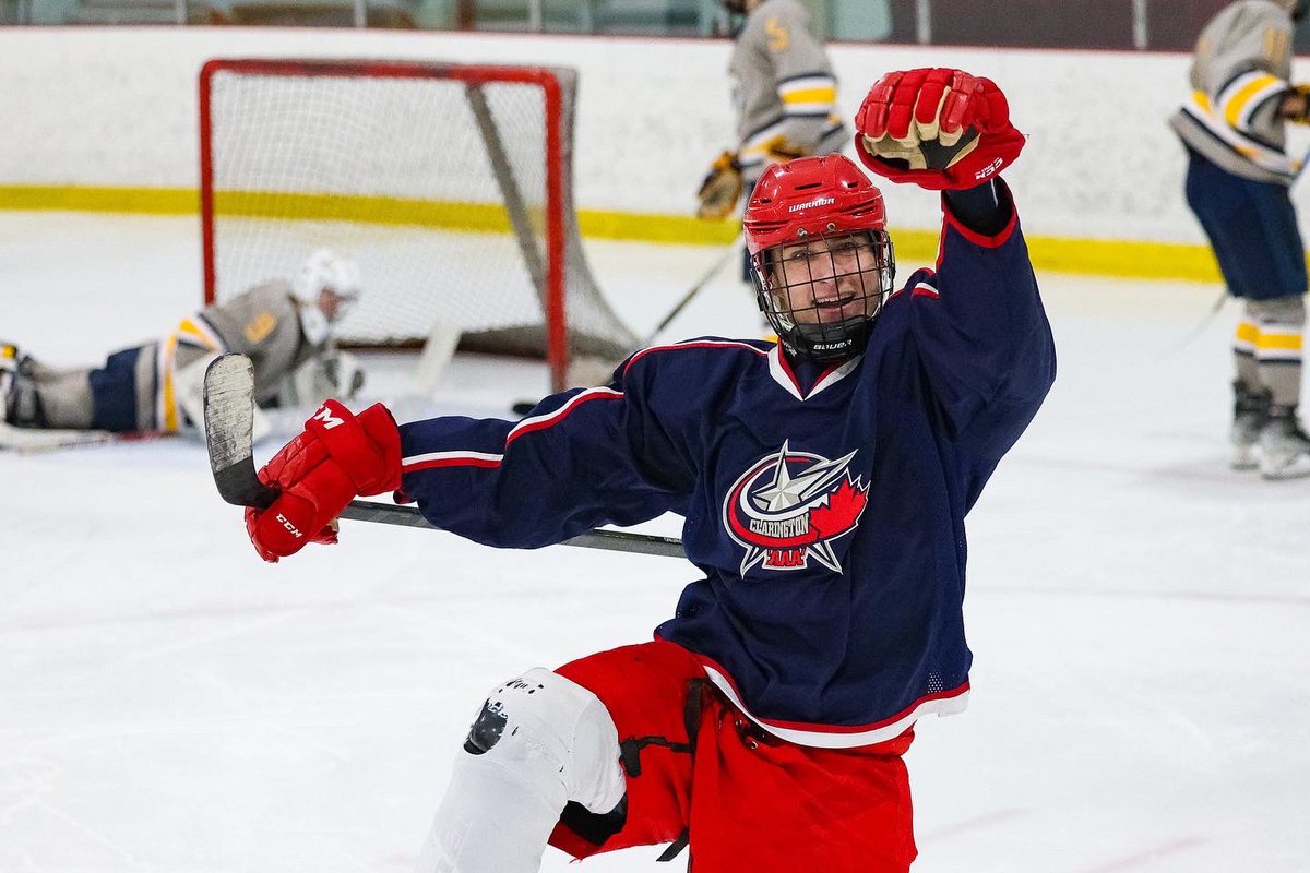 ECCTournaments's tweet photo. A great start to Day 1️⃣

All scores and schedules can be found online at https://t.co/nVldTU8uIW 

📷: @p8photos 

#4TheHats #ECCTournaments #CollegeCup #hockeyflicks https://t.co/IK7wAupDQm