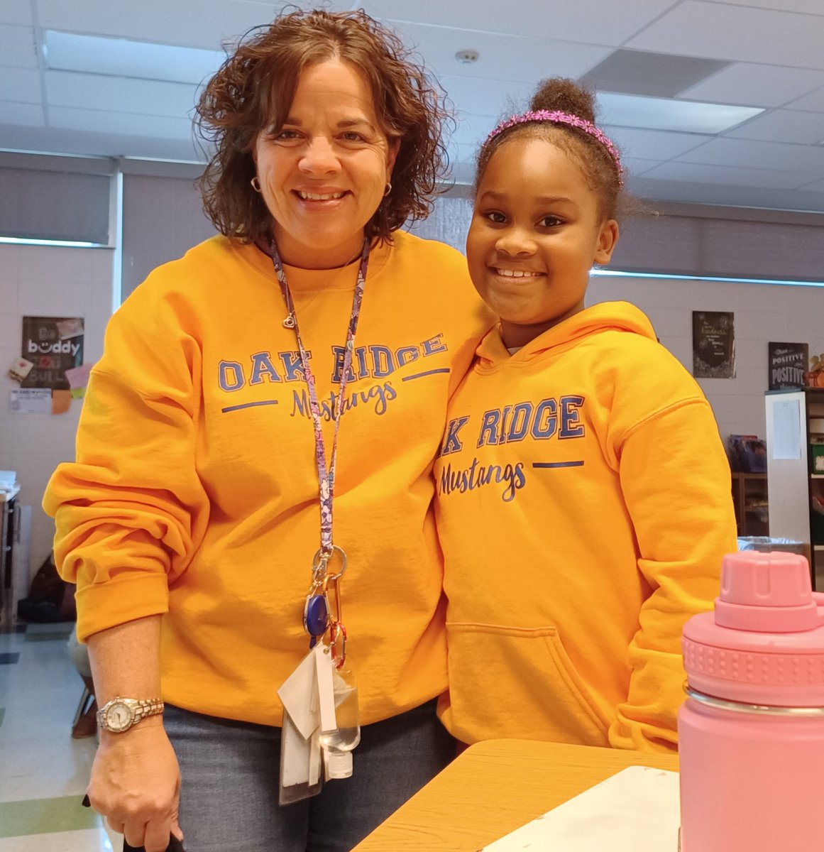 Twinning in third grade!  #oakridgemustangs