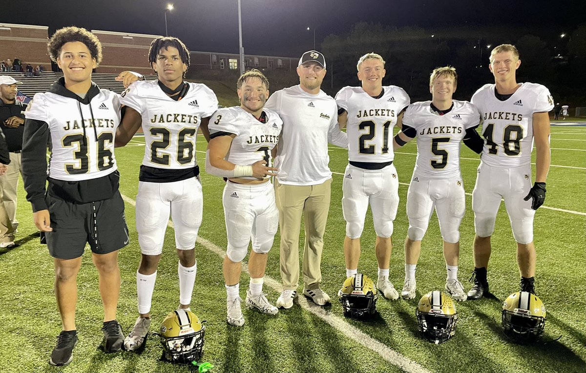 tslester6's tweet photo. Proud of these men! #RBU #Calhounfootball #workinthedark 
@Caden__W 
@KalebRay16 
@Makadan5 
@HunterW_4 https://t.co/2RUPhqWlg1