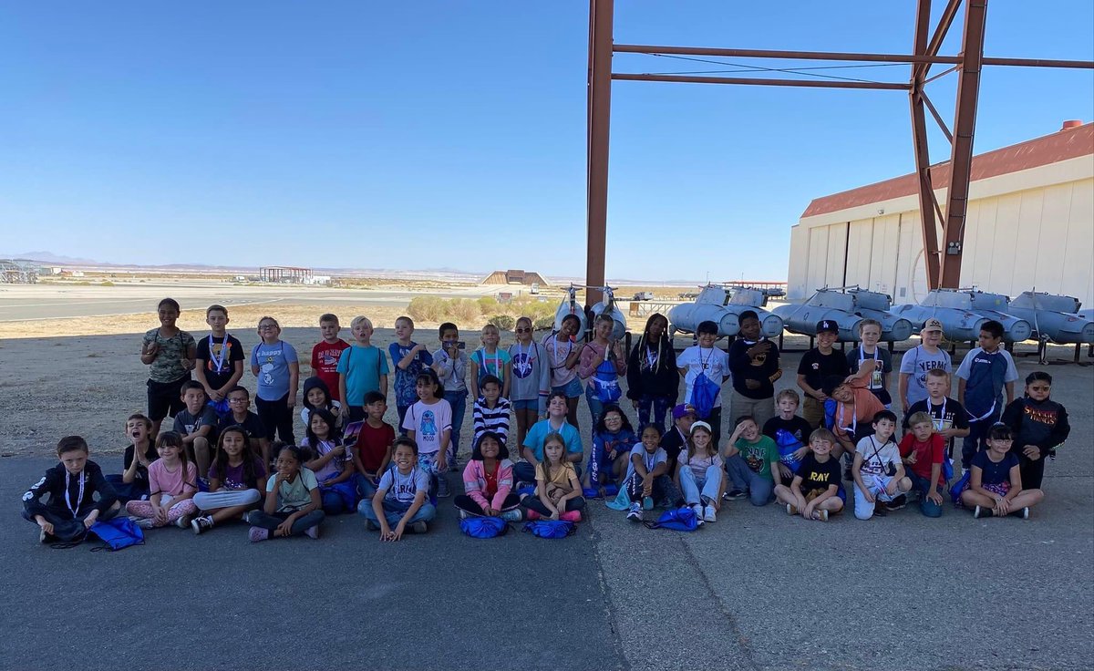 Yermo_Eagles's tweet photo. Our 3rd and 4th graders had a spectacular field trip today to @EdwardsAFB for their Aerospace Valley Open House, Air Show, & STEM Expo. Favorite events included exploring military weapons, STEM activities, and the fly overs. #TheSilverValleyWay #avideagles #fieldtrip #STEM https://t.co/sELmvf2d7d