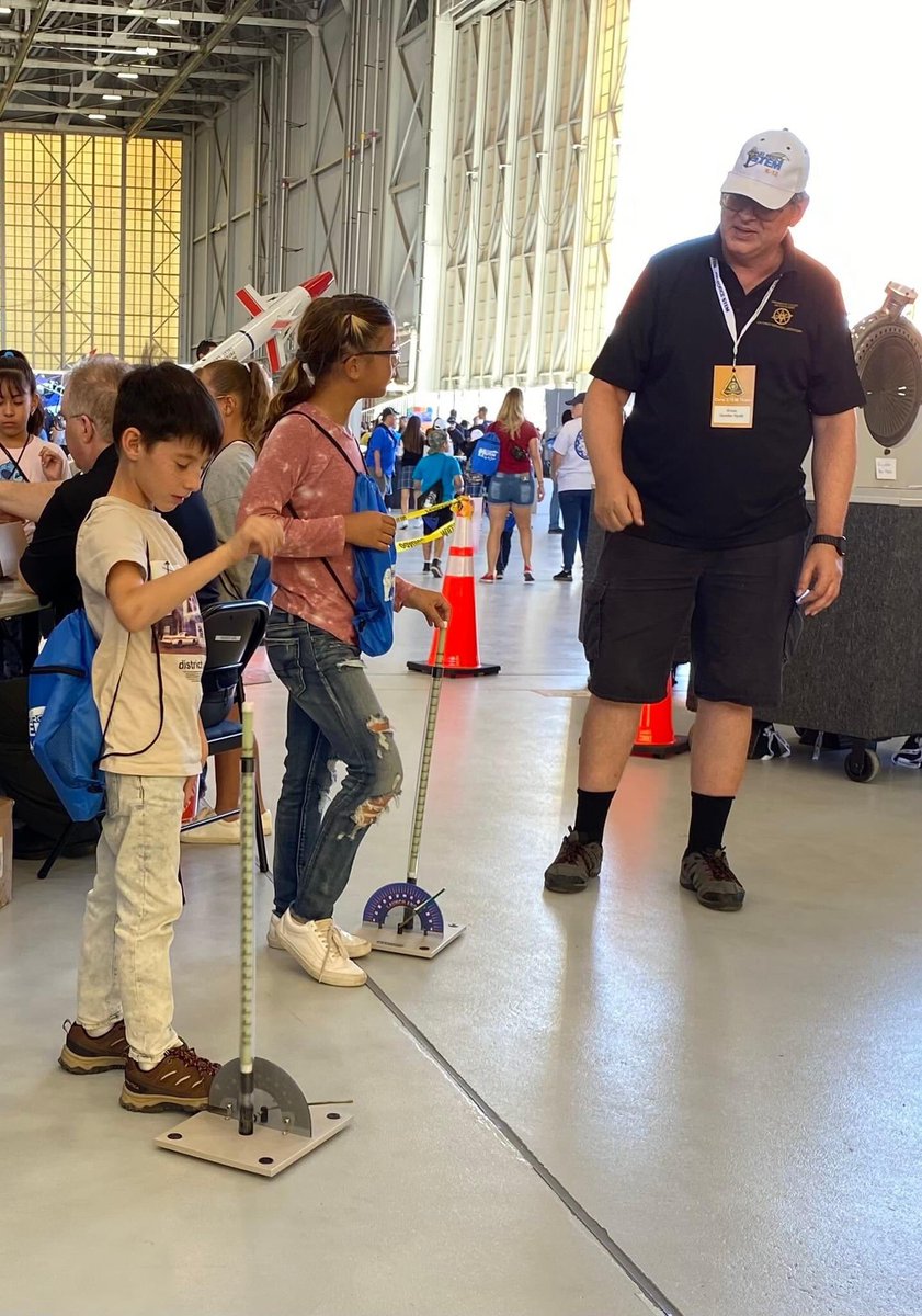 Yermo_Eagles's tweet photo. Our 3rd and 4th graders had a spectacular field trip today to @EdwardsAFB for their Aerospace Valley Open House, Air Show, & STEM Expo. Favorite events included exploring military weapons, STEM activities, and the fly overs. #TheSilverValleyWay #avideagles #fieldtrip #STEM https://t.co/sELmvf2d7d