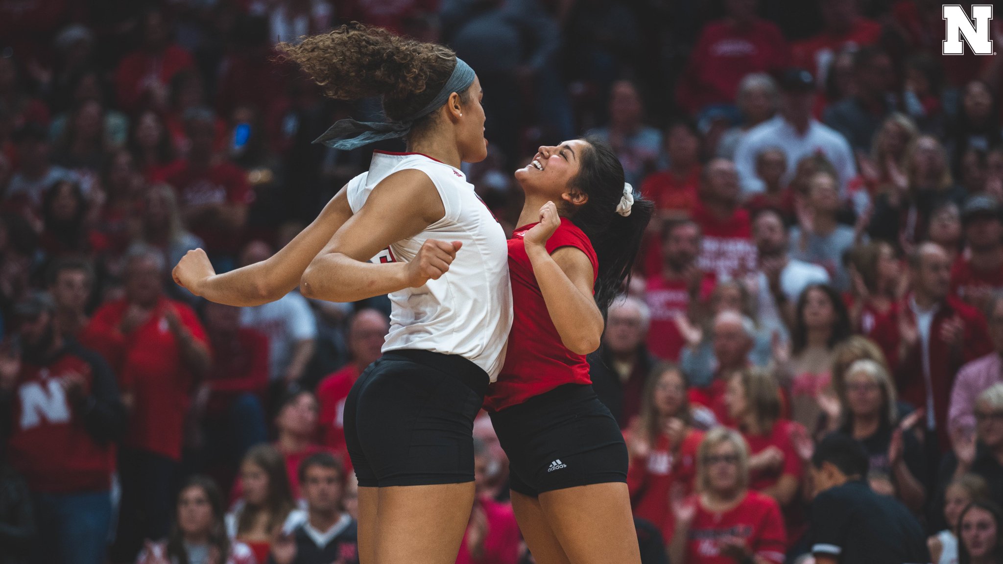 Husker Volleyball On Twitter Energy In The Bob Tonight Electric husker-volleyball-on-twitter-energy-in-the-bob-tonight-electric