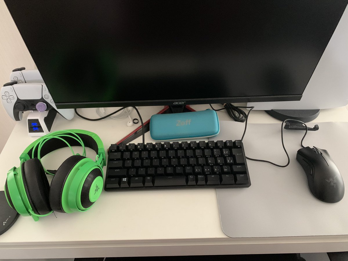 yo_yok2r's tweet photo. #Razer
#RazerHuntsmanmini
#RazerDeathadderEssential
#キーボードマウス
#キーマウデビュー
#初心者
キーマウに興味がありました。
揃えてみたので挑戦してみます😁 https://t.co/Q3g4MtDA0x